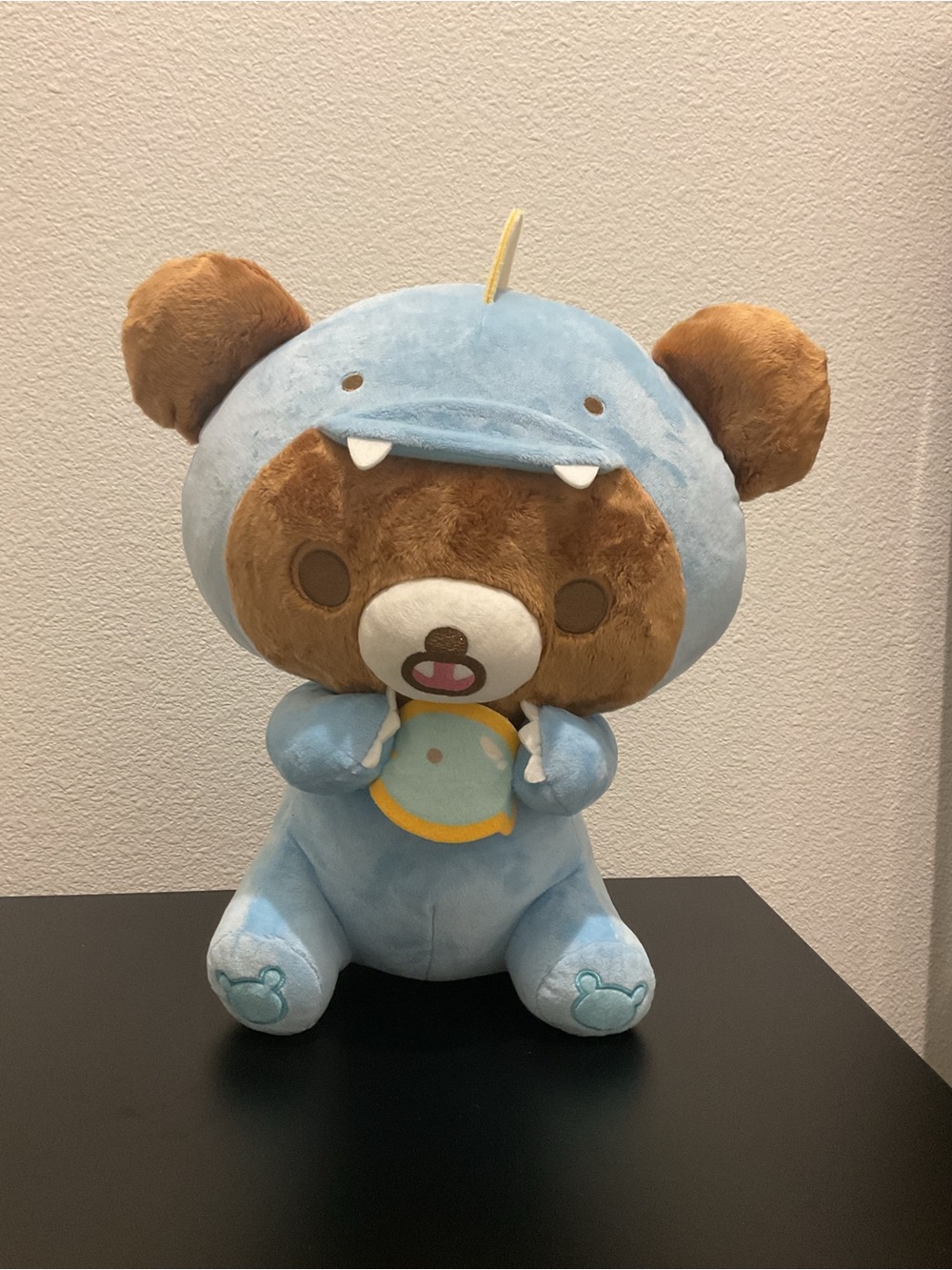 San-X Chairoikoguma Blue Dinosaur Costume - Rilakkuma Round 1 Exclusive NWT 16”